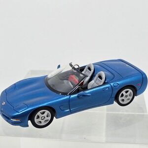 Hallmark Keepsake Corvette Christmas Ornament 1998 Convertible